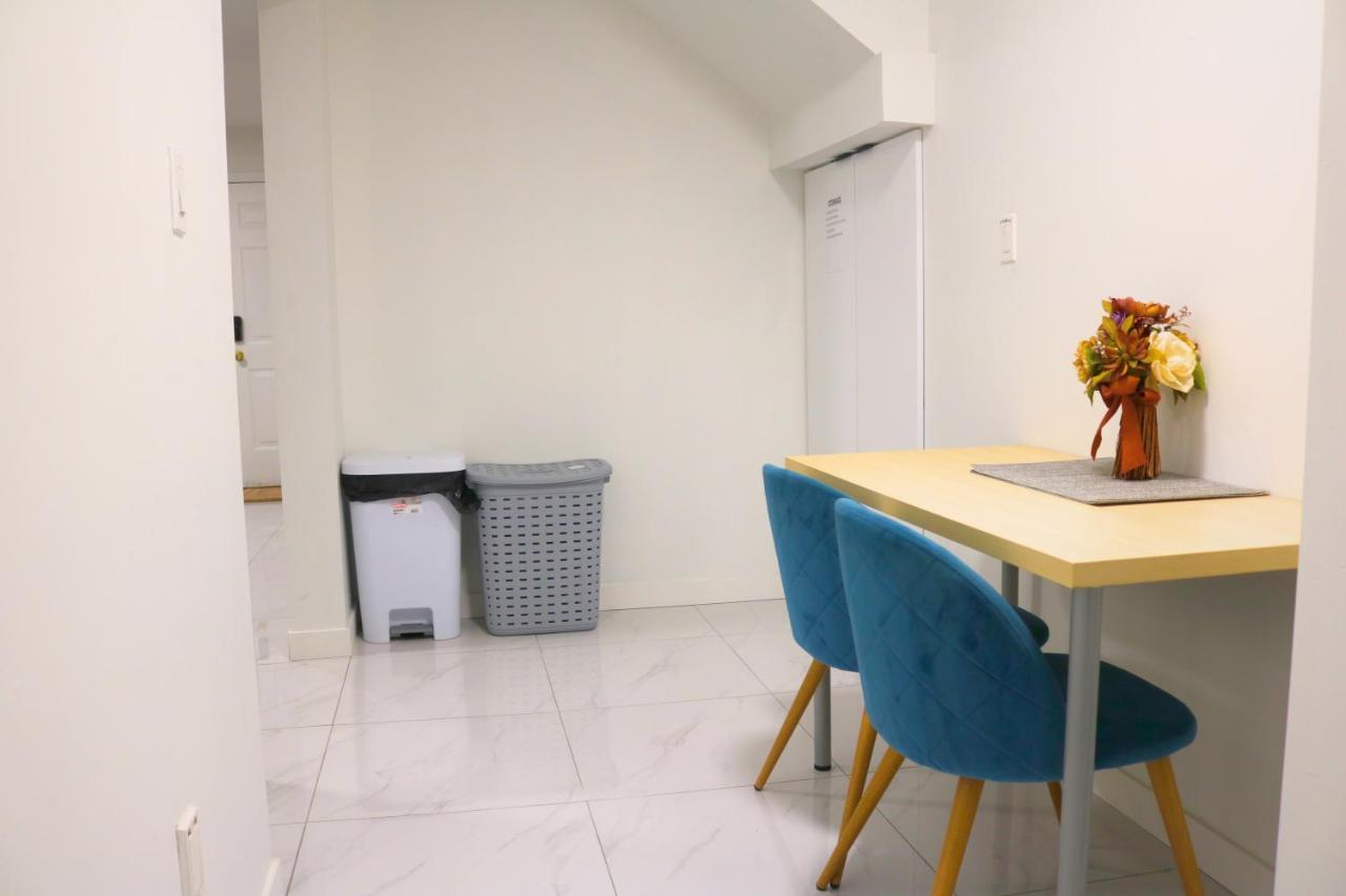 Pristine 3 Beds 2 Washroom Guest Suite Surrey Buitenkant foto