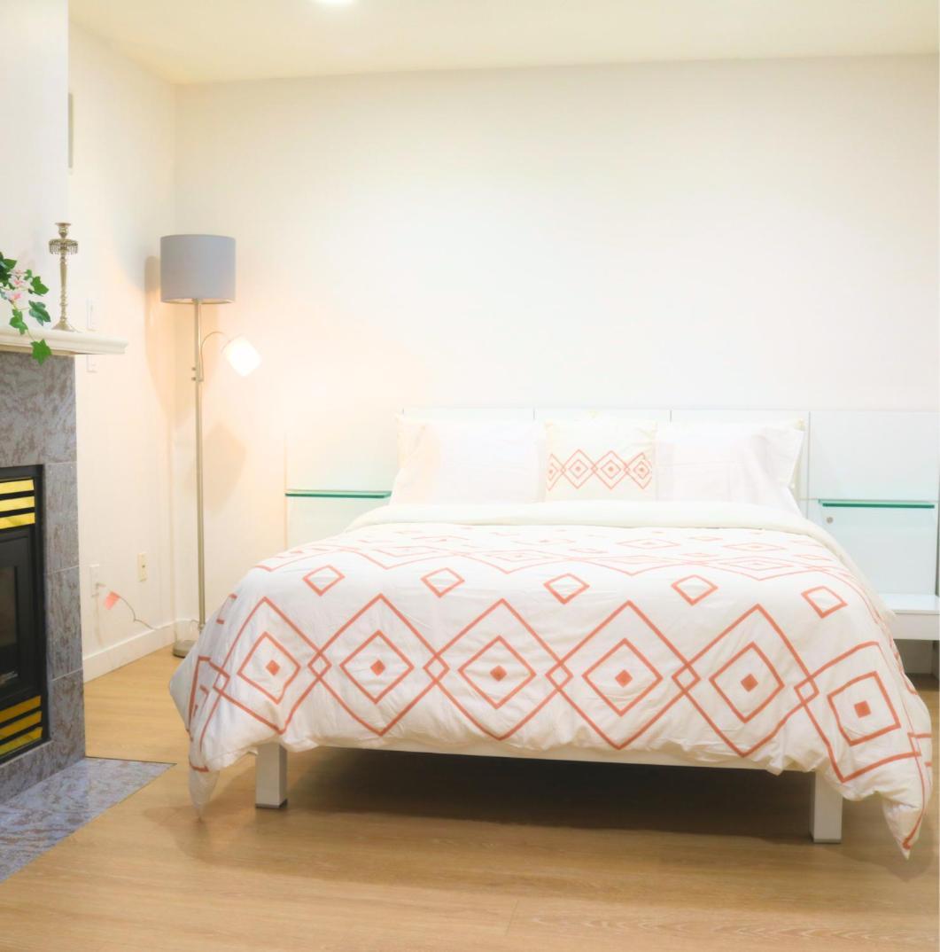 Pristine 3 Beds 2 Washroom Guest Suite Surrey Buitenkant foto